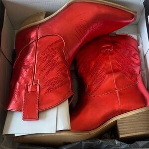 MWT BELLA Red Western Ankle Boots in original box